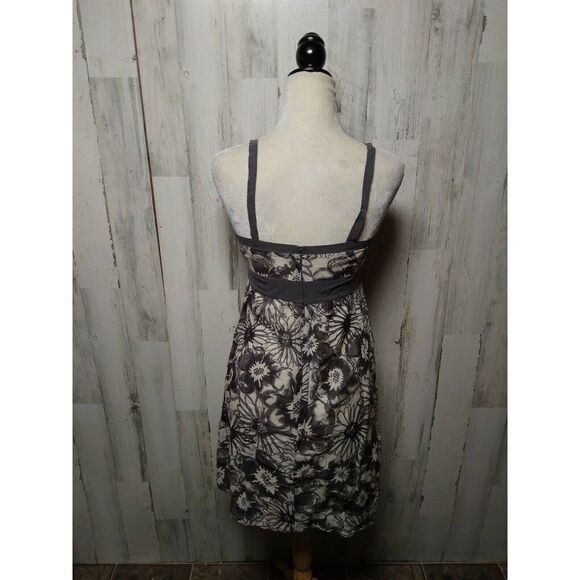 Vince.  Gray Silk Cottom Gray Floral Sundress Size 4 - Picture 4 of 7